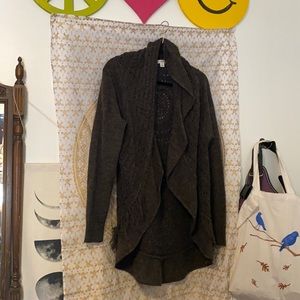 Gray sweater, fringe & mandala details size XL